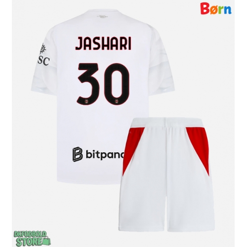 AC Milan Ardon Jashari #30 Replika Babytøj Udebanesæt Børn 2026-27 Kortærmet (+ Korte bukser)